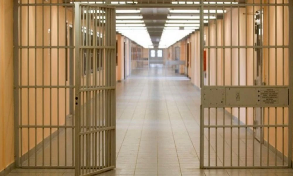 Λαμία: Πίσω από τα σίδερα της φυλακής ο «εισπράκτορας» της συμμορίας με τα τροχαία